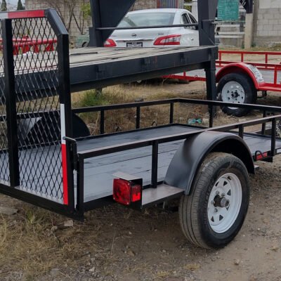 Remolque Utilitario de Un Eje con Rampa Abatible - Plataforma de Acero Negro