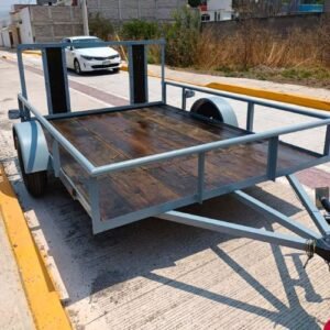 Remolque Utilitario de Cama Baja - Acabado Gris Industrial con Piso de Madera